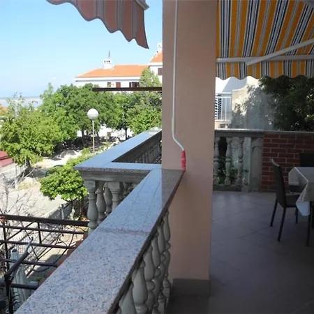 Elma 31 Pax 1st Floor Apartment *