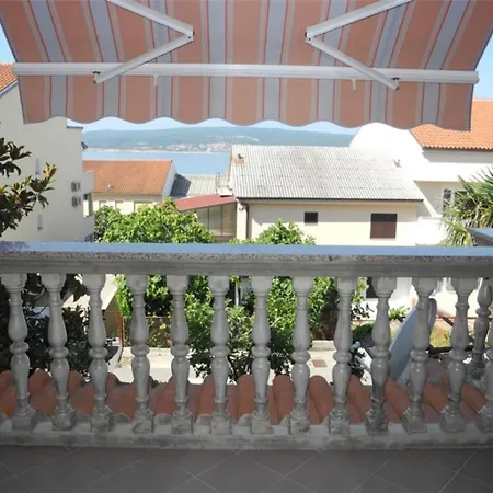 Elma 31 Pax 1st Floor * Crikvenica