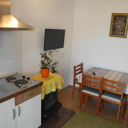 Elma 31 Pax 1st Floor Apartment Crikvenica