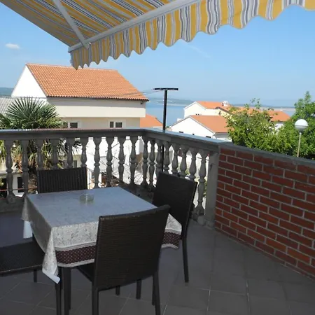 Elma 31 Pax 1st Floor * Crikvenica